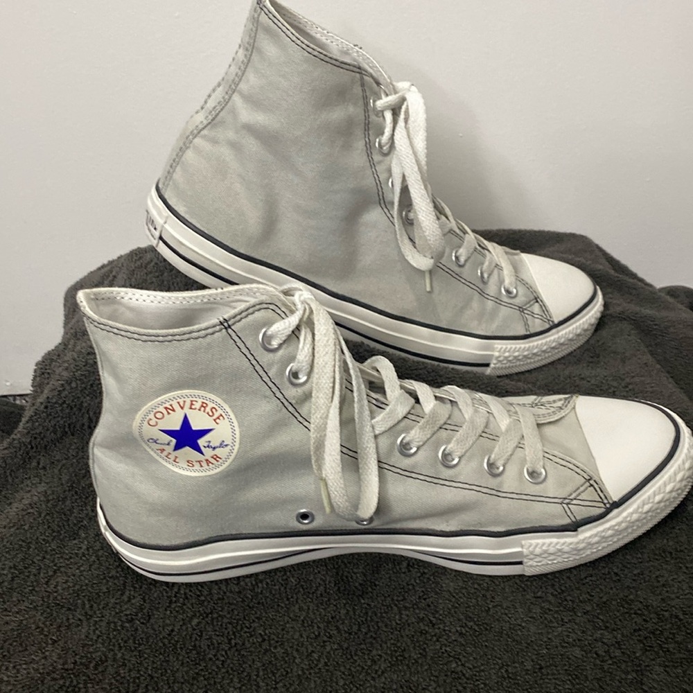Converse Chuck Taylor Hi-Tops- M 9.5, 
W 11.5 Light Gray